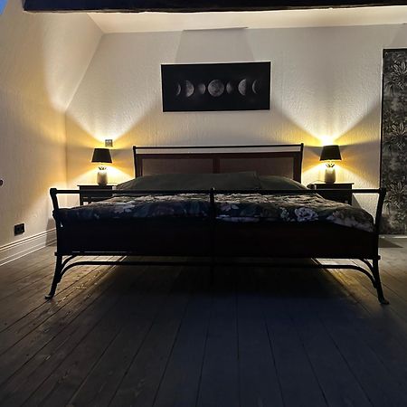 Urlaub Im Historischen Muellerhaus, Dachgiebel Apartment Lubeck Bagian luar foto
