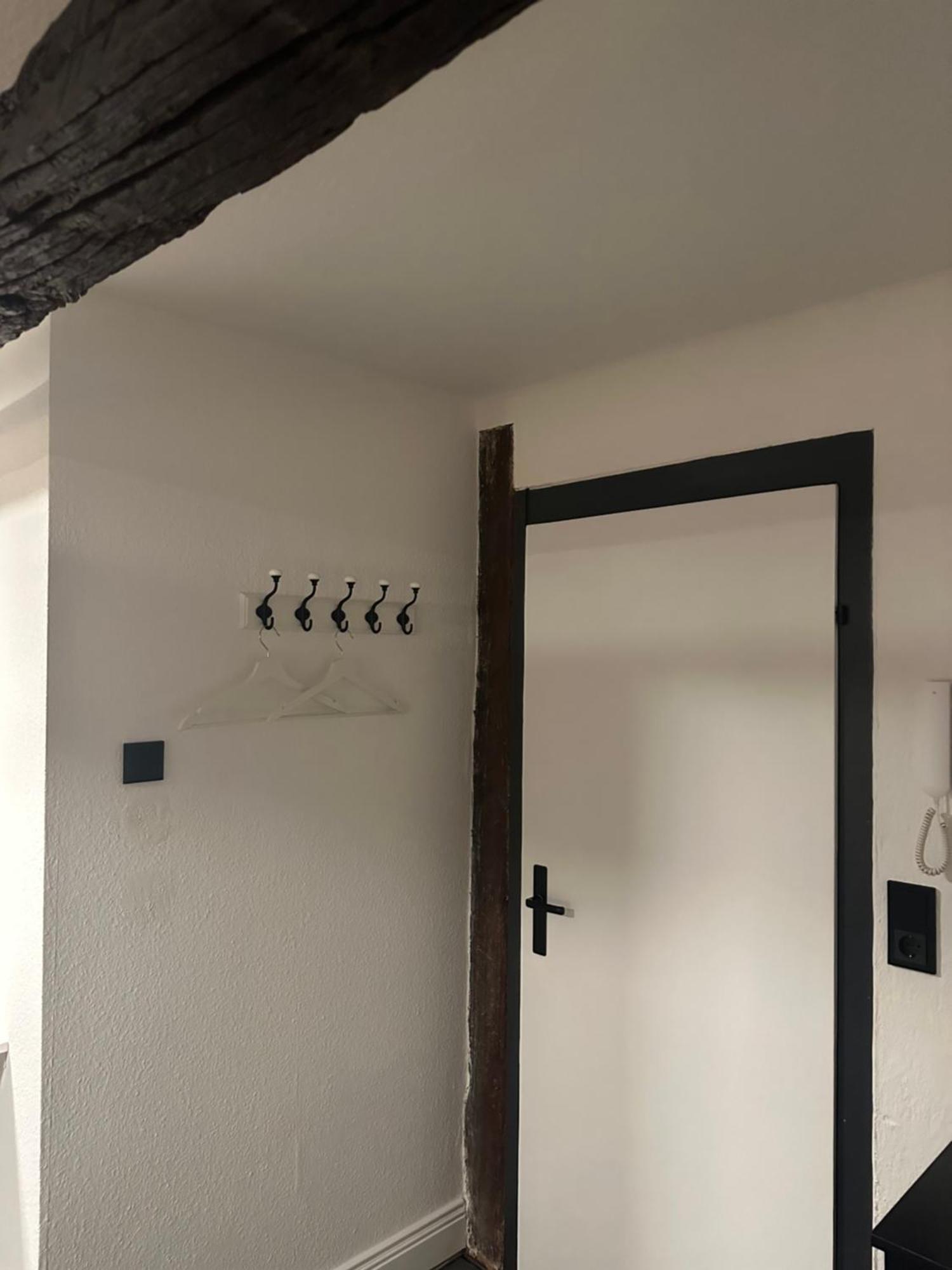 Urlaub Im Historischen Muellerhaus, Dachgiebel Apartment Lubeck Bagian luar foto